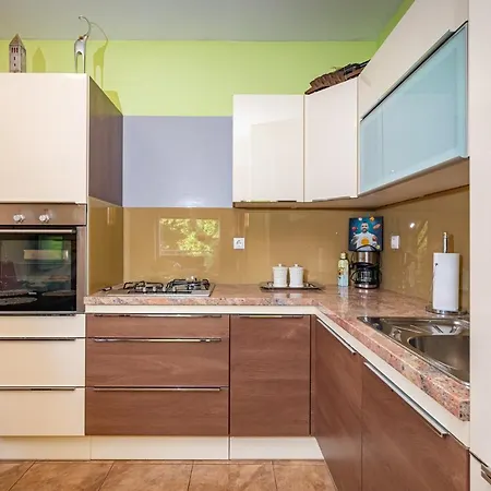 Maris * Novigrad (Dalmatia)