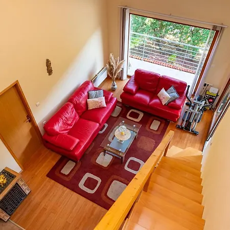 Maris Apartment *