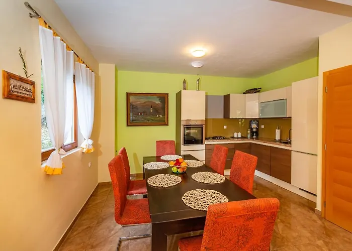 Apartman Maris *